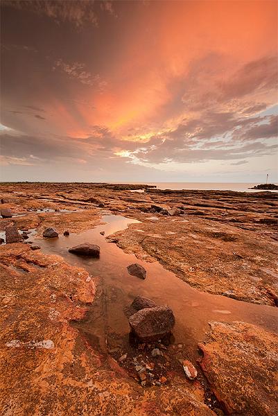 20111019-_MG_4876mw.jpg - Storm Clouds are coming - NIghtcliff, NT