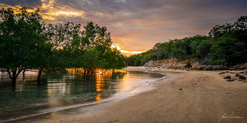 20121224-DSC_0133.jpg - Christmas Eve Sunset - Fannie Bay, Darwin