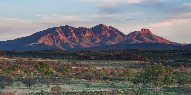 _MG_4672mp.jpg - Sunrise on Mt Sonder - Glen Helen, NT
