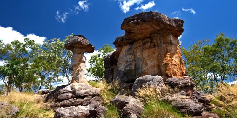 LS382HDRw.jpg - Rock Formations - Ubirr, Kakadu.