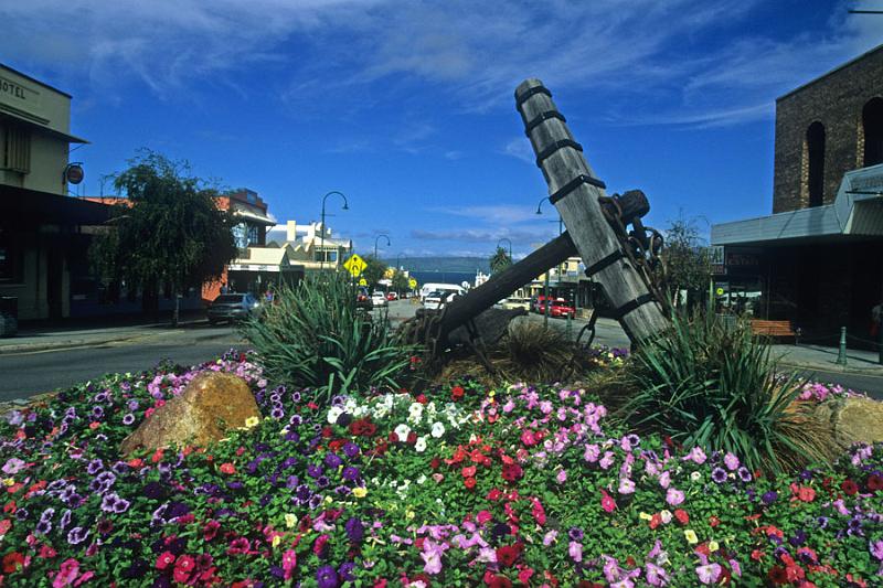LS139mw.jpg - York St - Albany