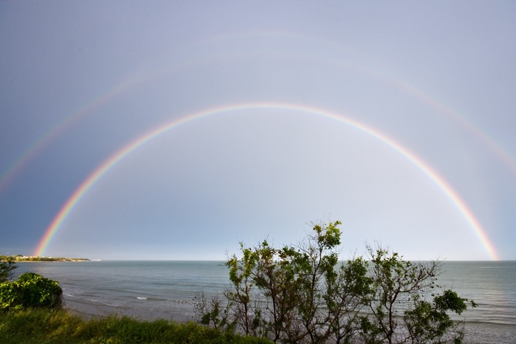 W352mw.jpg - Double Rainbow over Arafura Sea - Dripstone Cliffs, Darwin, NT.